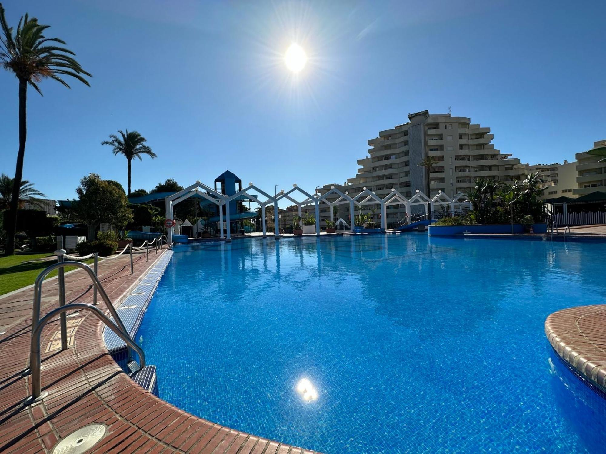 Luxury Frontal Al Mar Benalbeach Benalmádena Dış mekan fotoğraf
