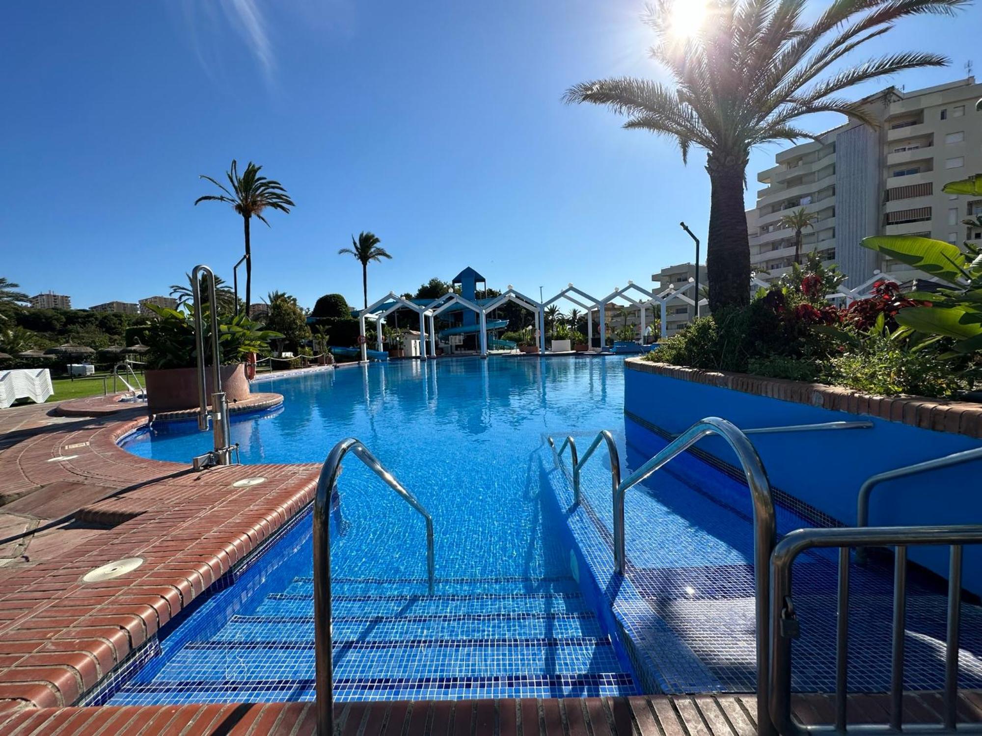 Luxury Frontal Al Mar Benalbeach Benalmádena Dış mekan fotoğraf